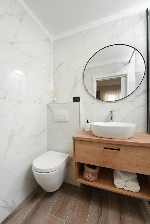 Aura Exclusive Apartment & Room Zadar Bagian luar foto